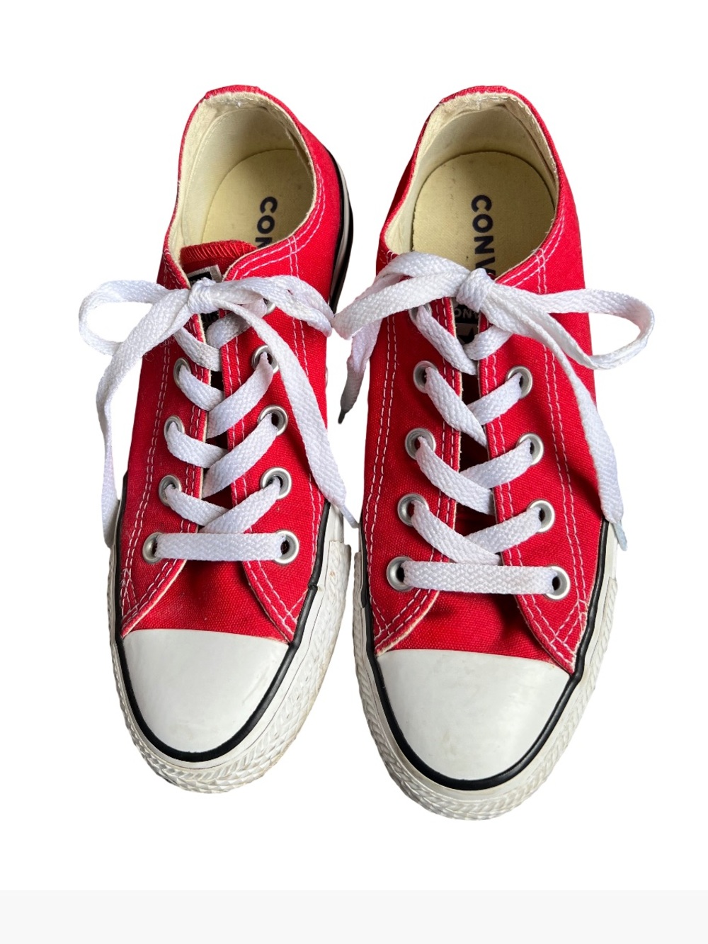 Converse All Stars Red Low-Top Canvas Sneakers with White Laces Womens 6 Men’s 4